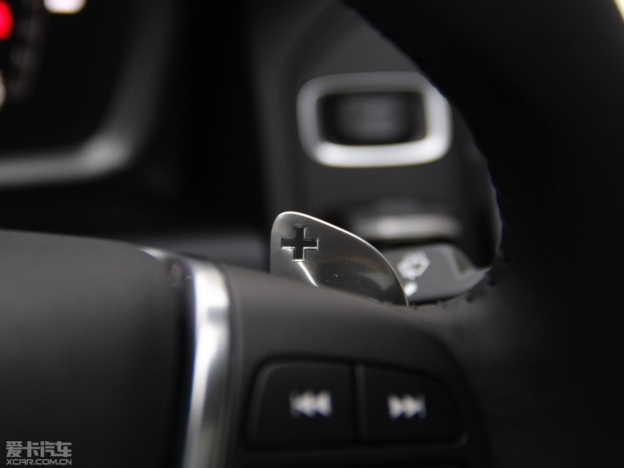 2015֠XC60(M) 3.0T T6 ݰ