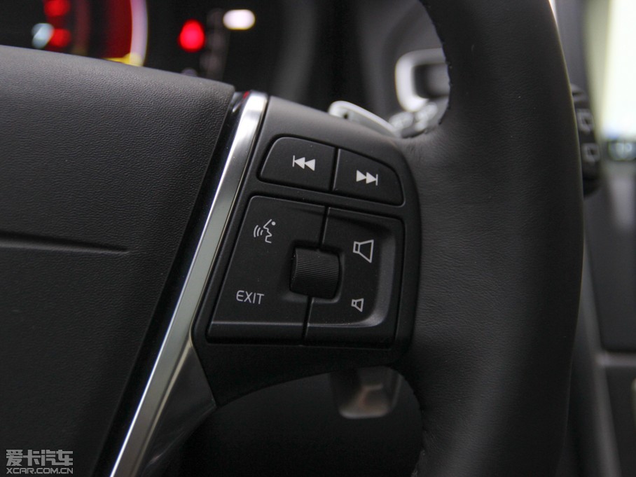 2015֠XC60(M) 3.0T T6 ݰ