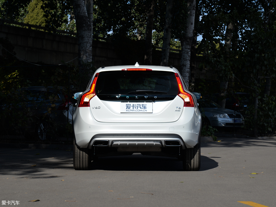 2016V60 Cross Country 2.5T T6 AWD