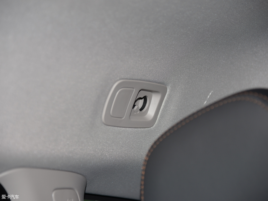 2016V60 Cross Country 2.5T T6 AWD