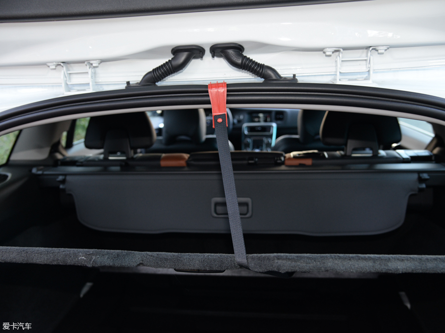 2016V60 Cross Country 2.5T T6 AWD