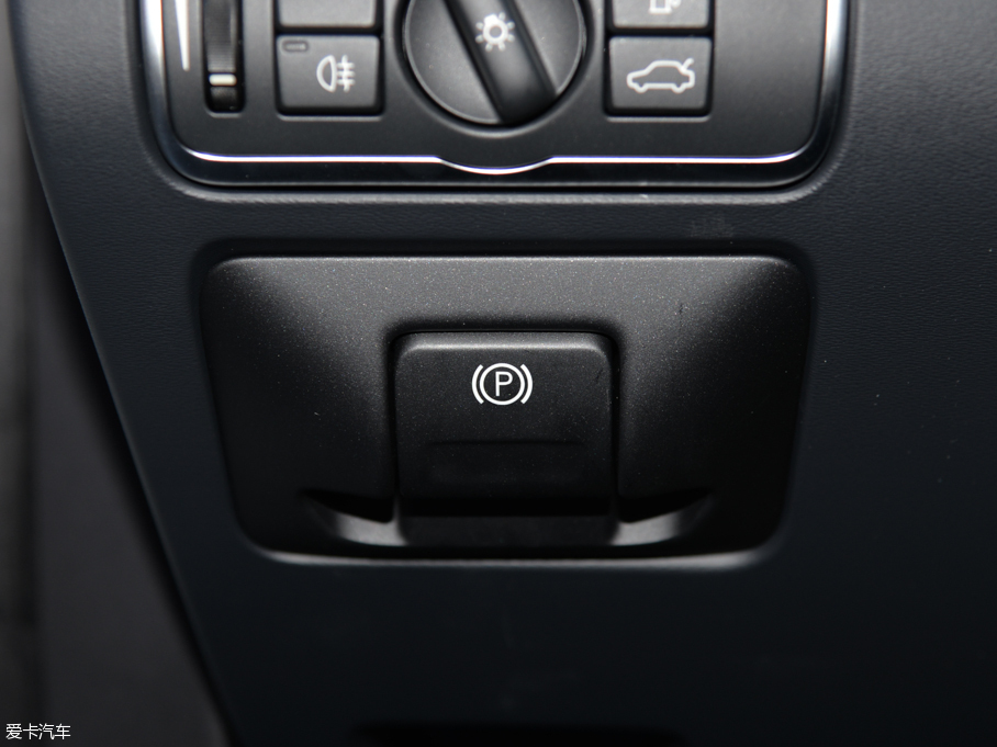 2016V60 Cross Country 2.5T T6 AWD