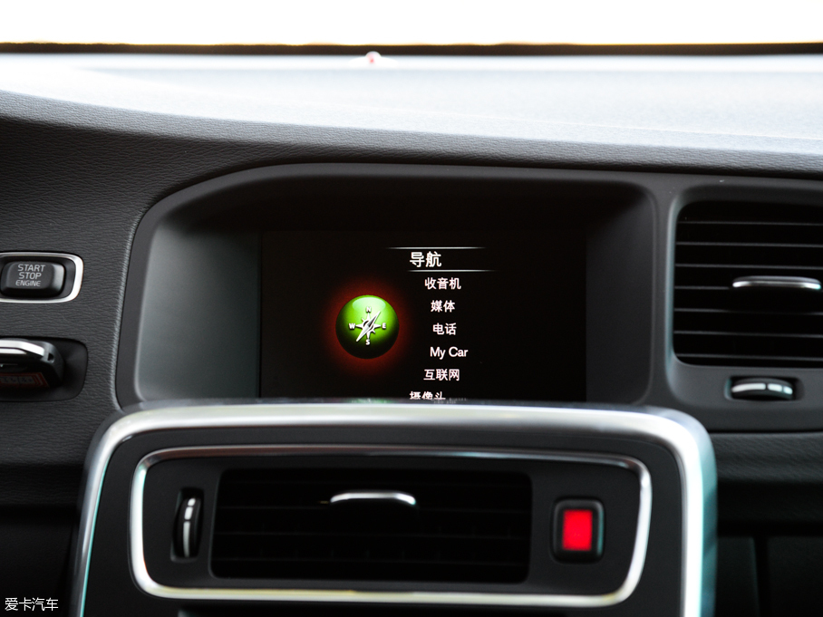 2016V60 Cross Country 2.5T T6 AWD