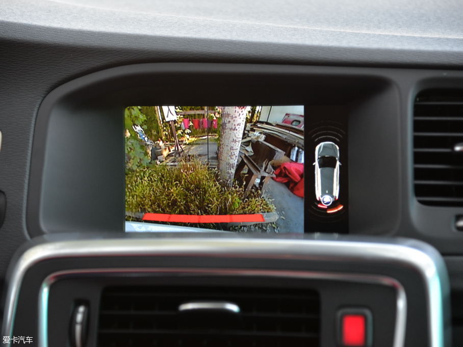 2016V60 Cross Country 2.5T T6 AWD