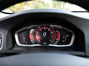 20162.5T T6 AWD п؅^