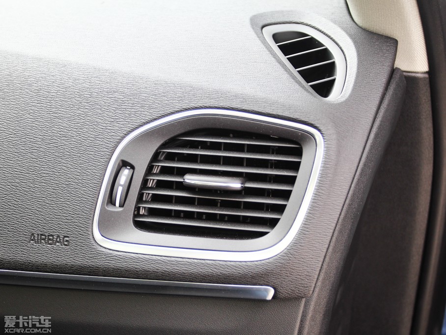 2015V40 Cross Country 2.0T T5 Ű