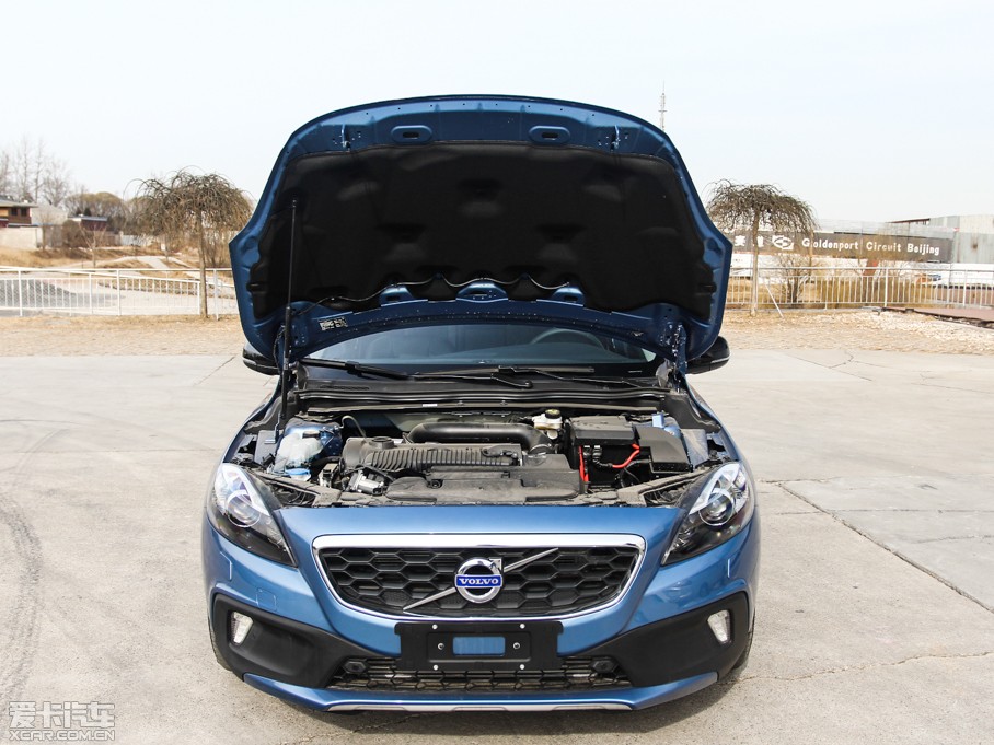 2015V40 Cross Country 2.0T T5 Ű