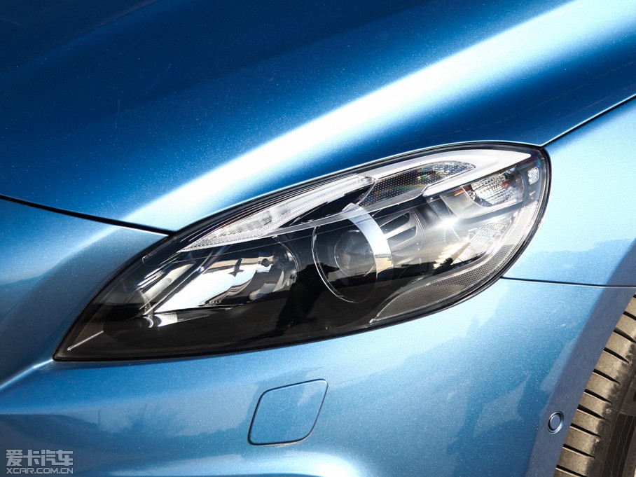 2015V40 Cross Country 2.0T T5 Ű