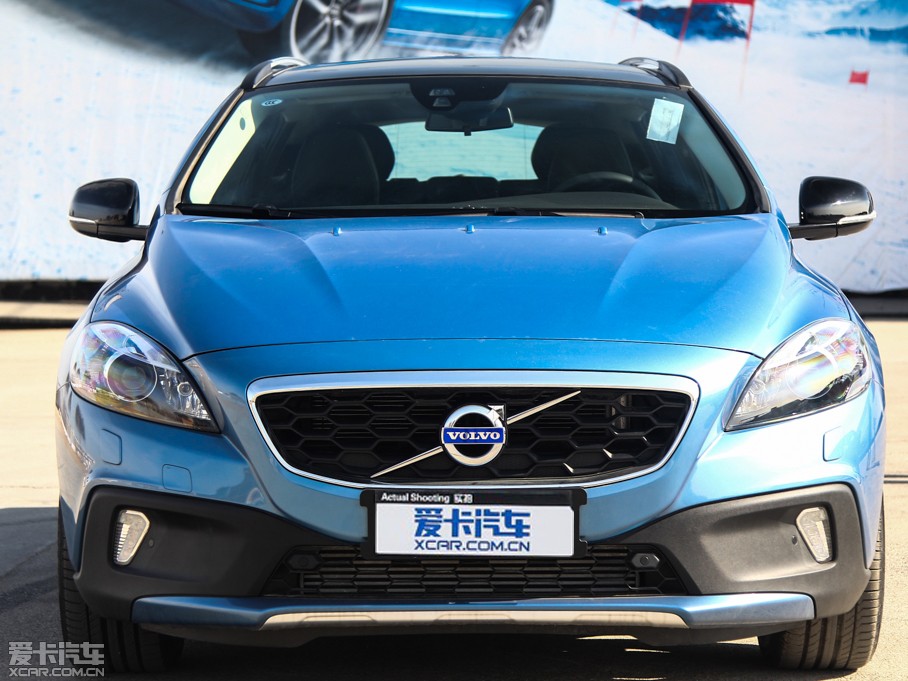 2015V40 Cross Country 2.0T T5 (q)Ű