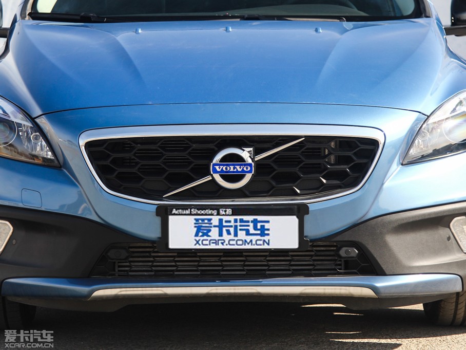2015V40 Cross Country 2.0T T5 Ű