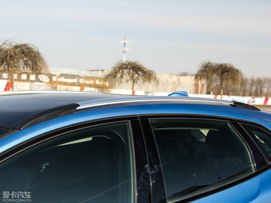 2015V40 Cross Country 2.0T T5 Ű