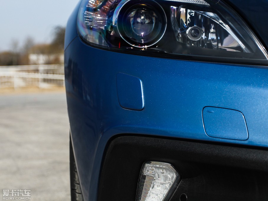 2015V40 Cross Country 2.0T T5 (q)Ű