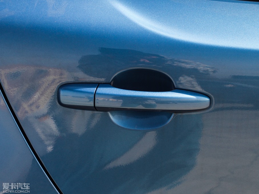 2015V40 Cross Country 2.0T T5 Ű