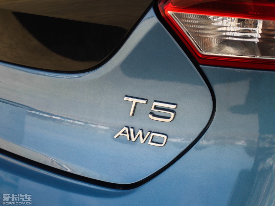 2015V40 Cross Country 2.0T T5 Ű