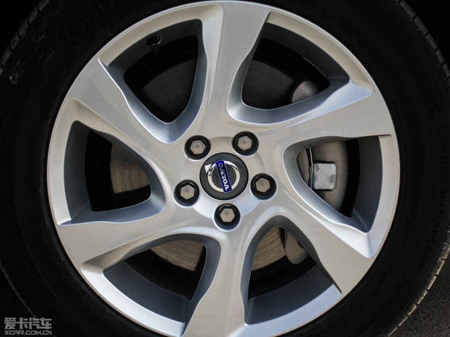 2015V40 Cross Country 2.0T T5 Ű