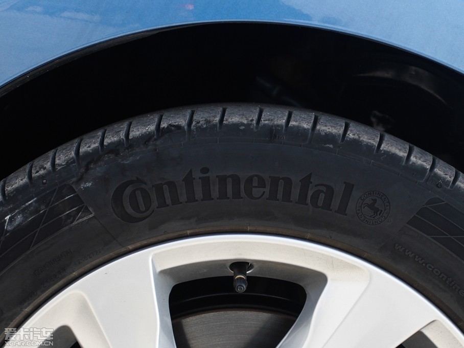 2015V40 Cross Country 2.0T T5 Ű