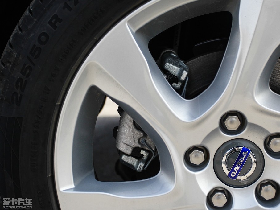 2015V40 Cross Country 2.0T T5 Ű