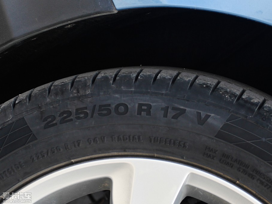 2015V40 Cross Country 2.0T T5 (q)Ű