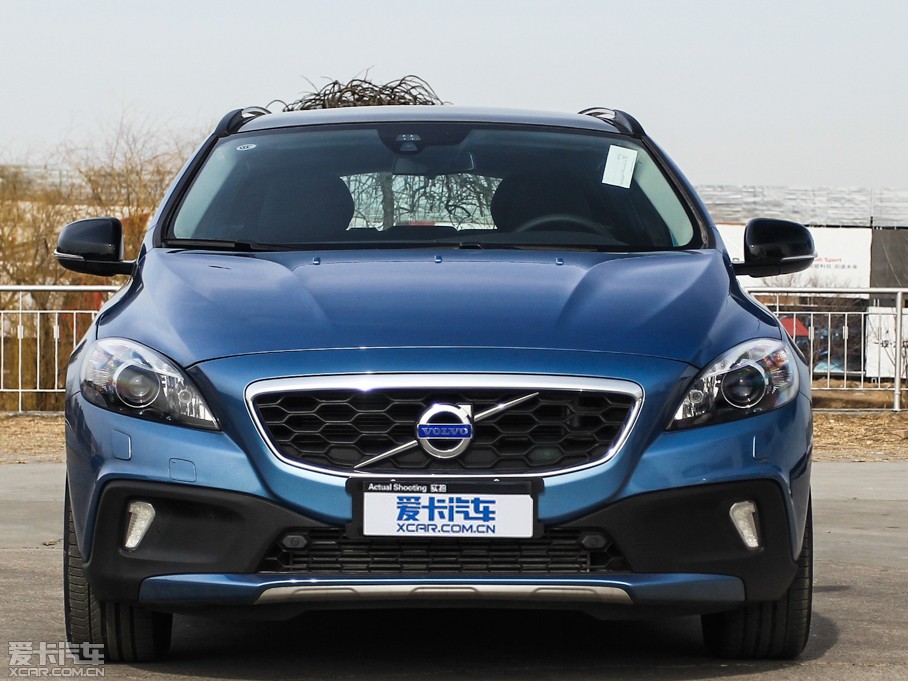 2015V40 Cross Country 2.0T T5 Ű