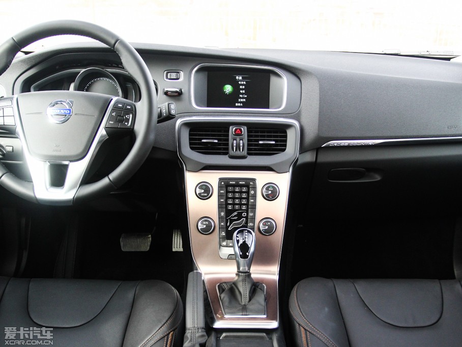 2015V40 Cross Country 2.0T T5 Ű