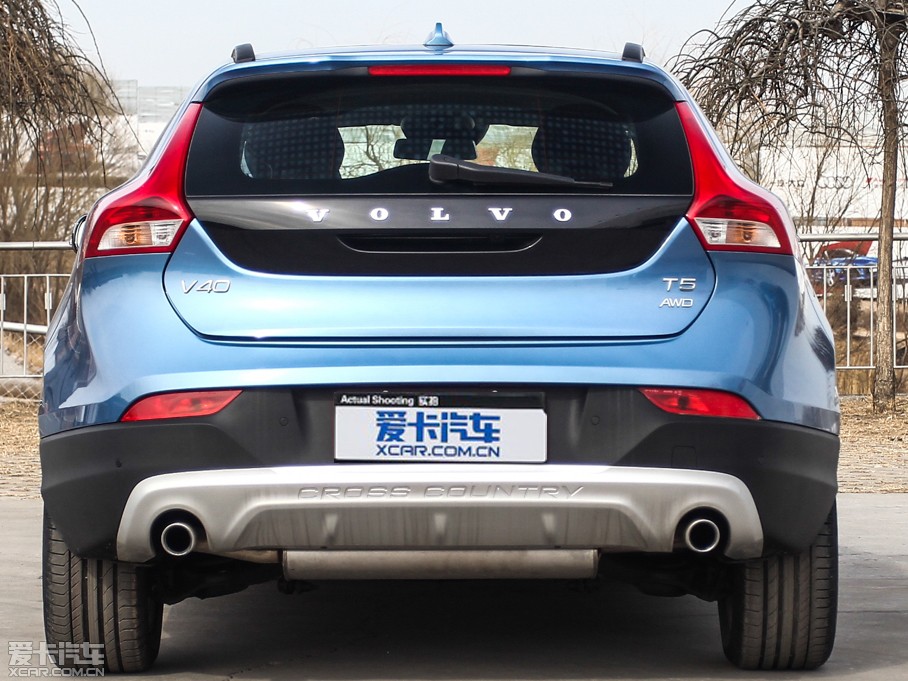 2015V40 Cross Country 2.0T T5 Ű