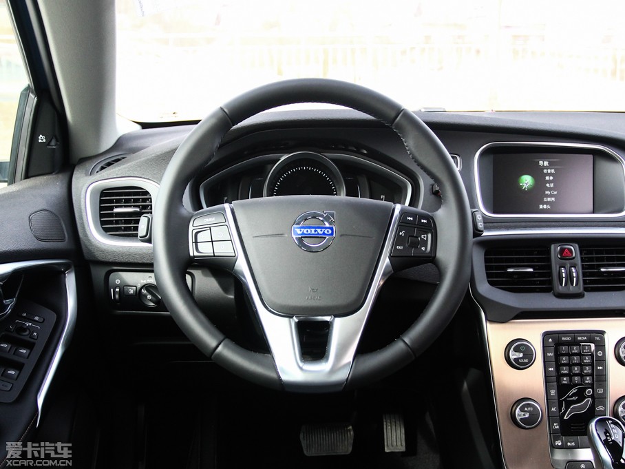 2015V40 Cross Country 2.0T T5 Ű