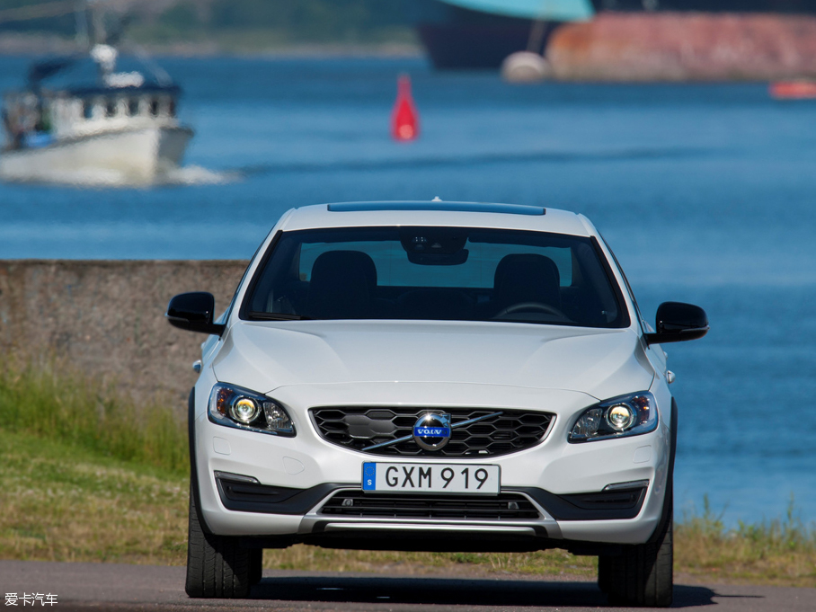 2015��S60 Cross Country ������