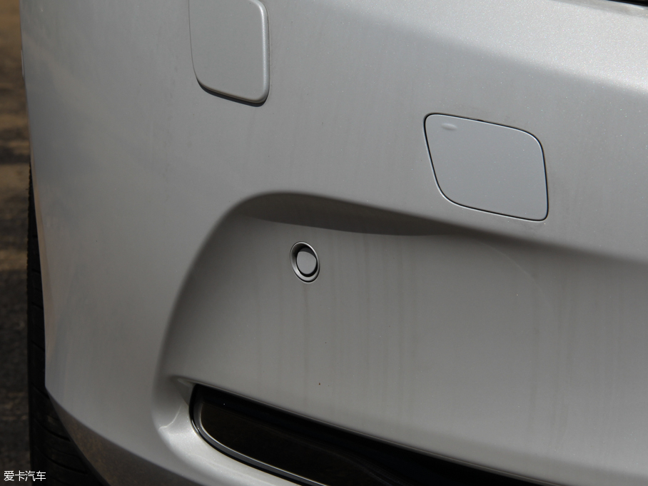 2016���֠���V40 2.0T T4 ���Ű�