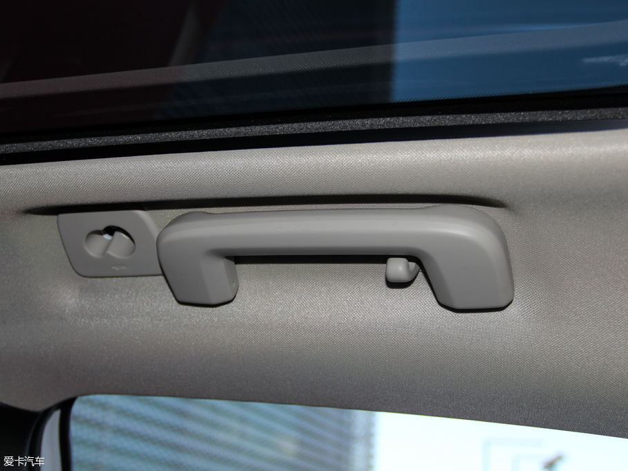 2016֠V40 2.0T T4 Ű