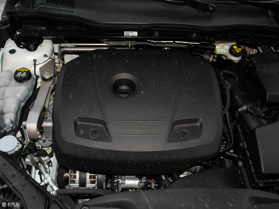 2016���֠���V40 2.0T T4 ���Ű�