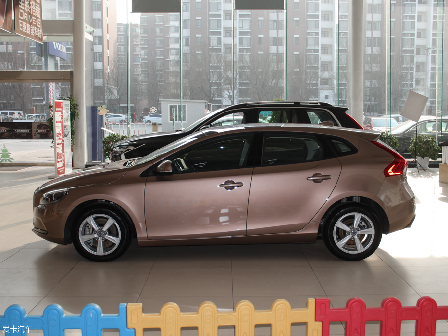 2016֠V40 1.5T T3 ݰ