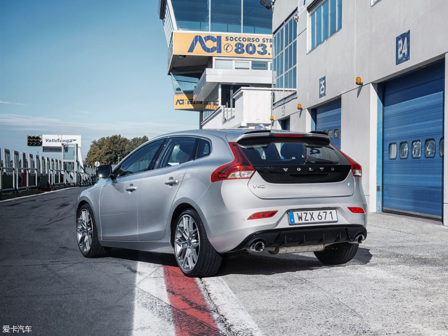 2016֠V40 Polestar׼