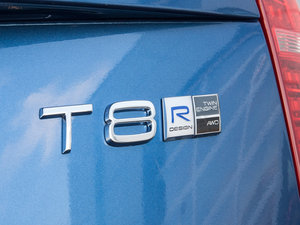 2016Plug in Hybrid ϸ