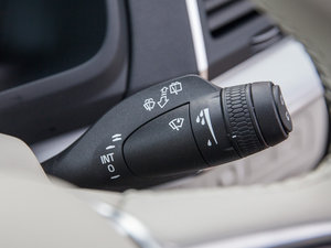 2016Plug in Hybrid п؅^(q)