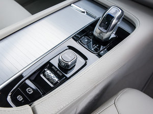 2016Plug in Hybrid п؅^(q)