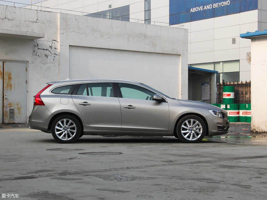 2016֠V60 2.0T T5 ݰ