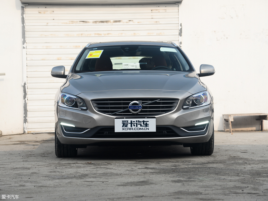 2016֠V60 2.0T T5 Ű