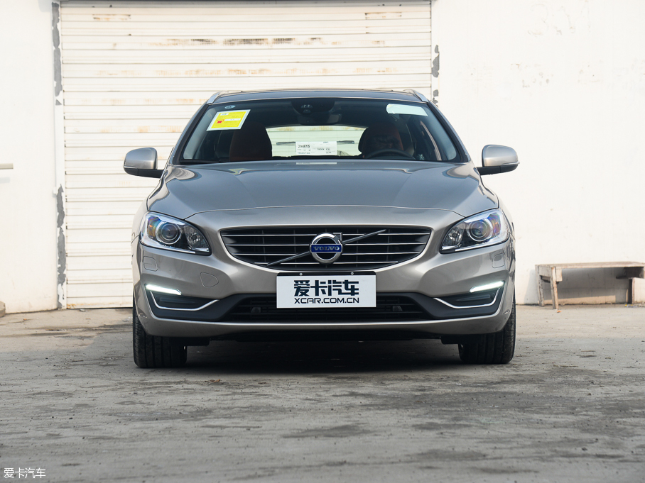 2016֠V60 2.0T T5 Ű