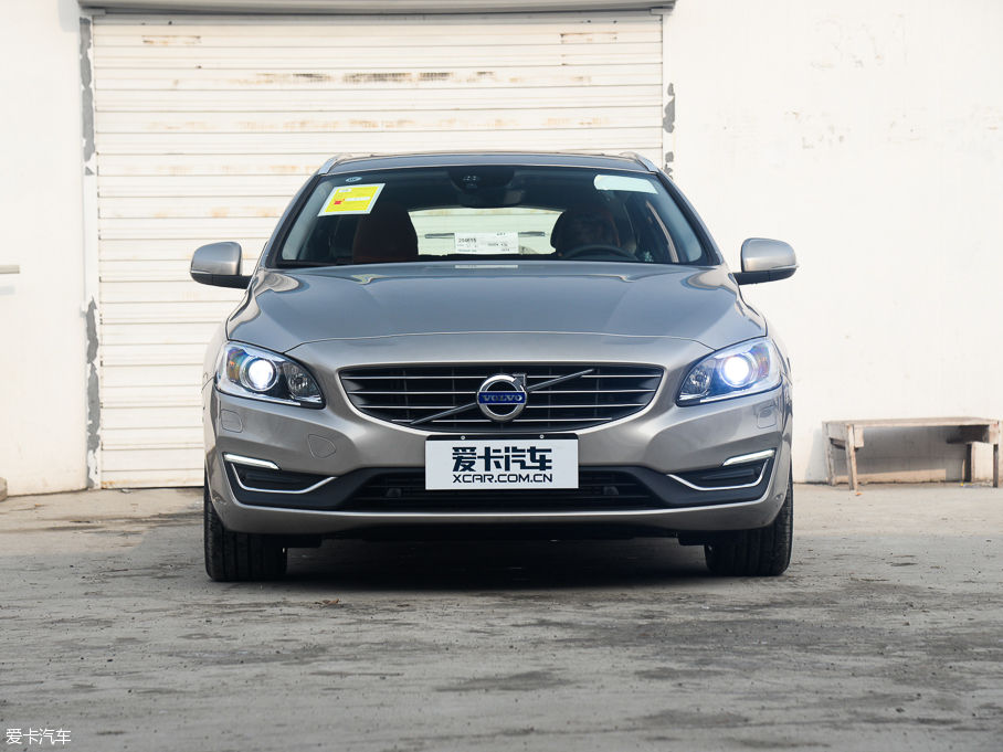 2016֠V60 2.0T T5 Ű