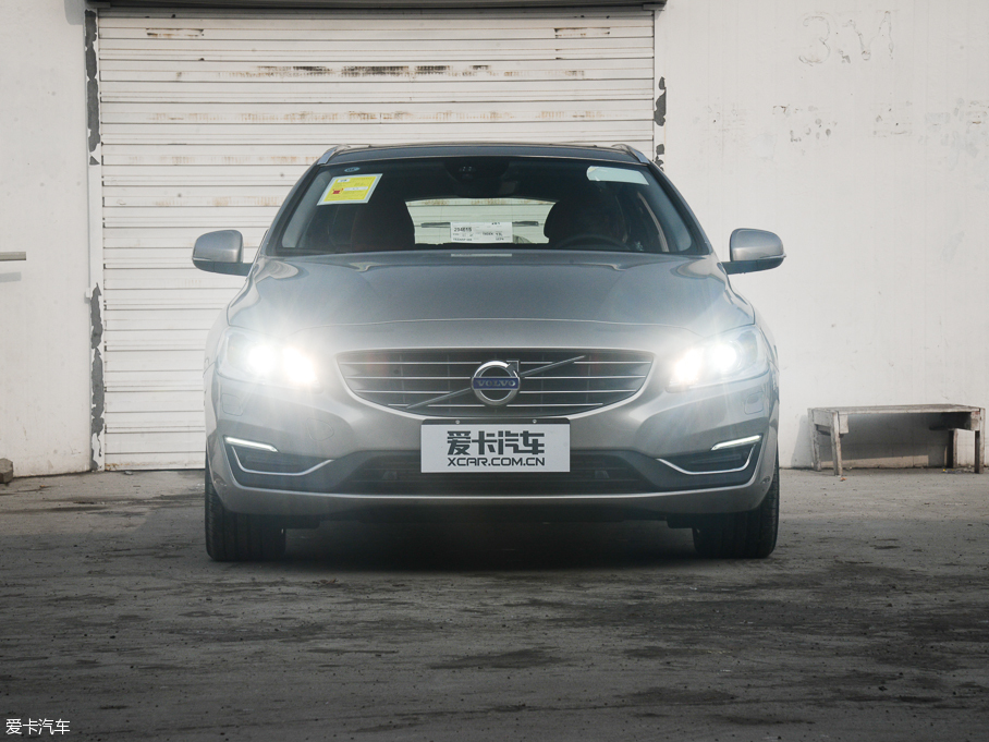 2016֠V60 2.0T T5 Ű