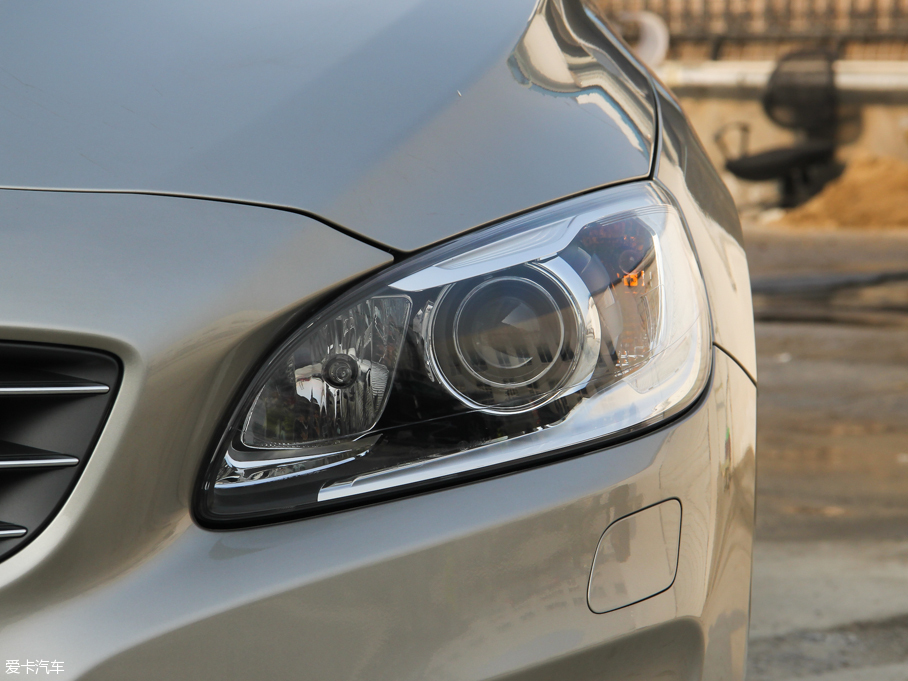 2016֠V60 2.0T T5 ݰ