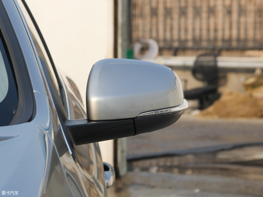 2016֠V60 2.0T T5 ݰ