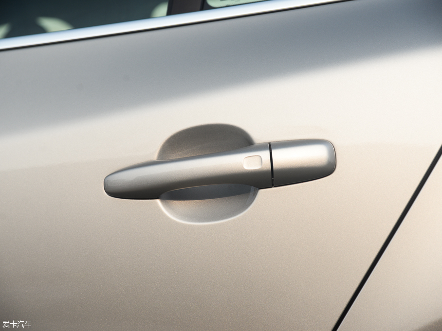 2016֠V60 2.0T T5 Ű