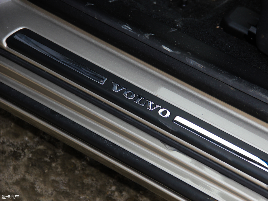 2016���֠���V60 2.0T T5 ���ݰ�