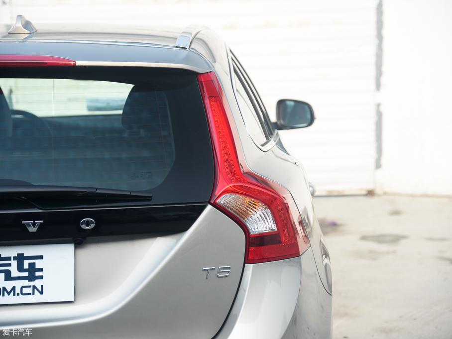 2016֠V60 2.0T T5 Ű