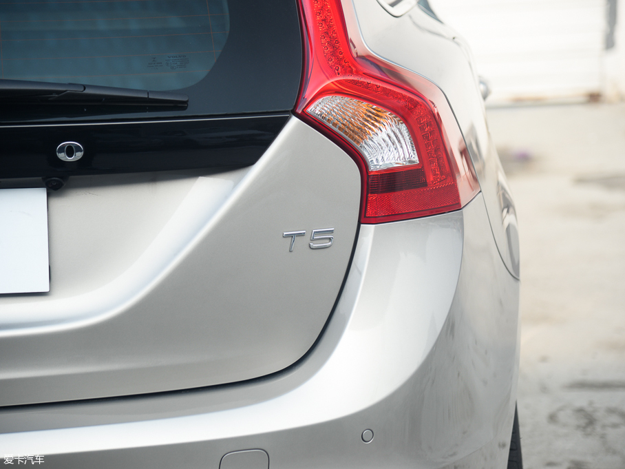 2016֠V60 2.0T T5 Ű