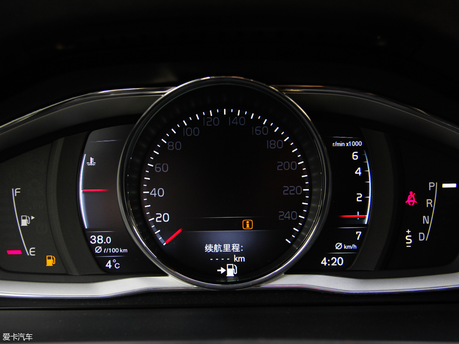 2016���֠���V60 2.0T T5 ���ݰ�