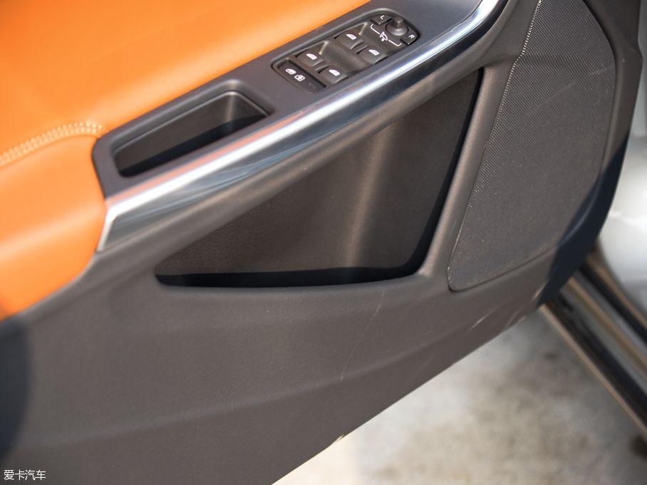 2016֠V60 2.0T T5 Ű