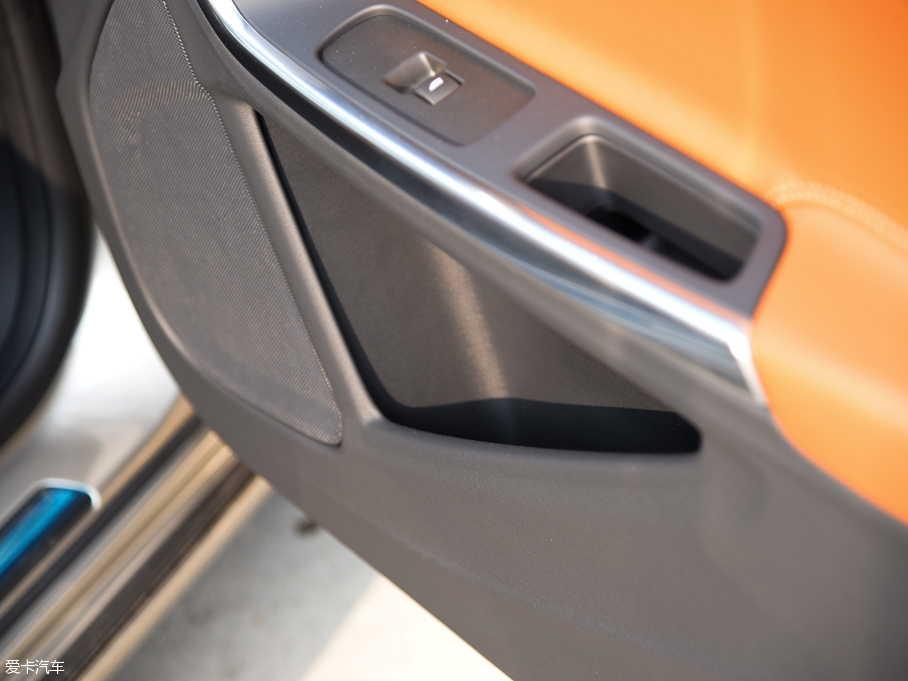 2016֠V60 2.0T T5 Ű