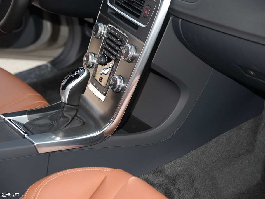 2016֠V60 2.0T T5 Ű